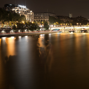 jeff strobel: la samaritaine (la samaritaine et le pont neuf - paris, france)
